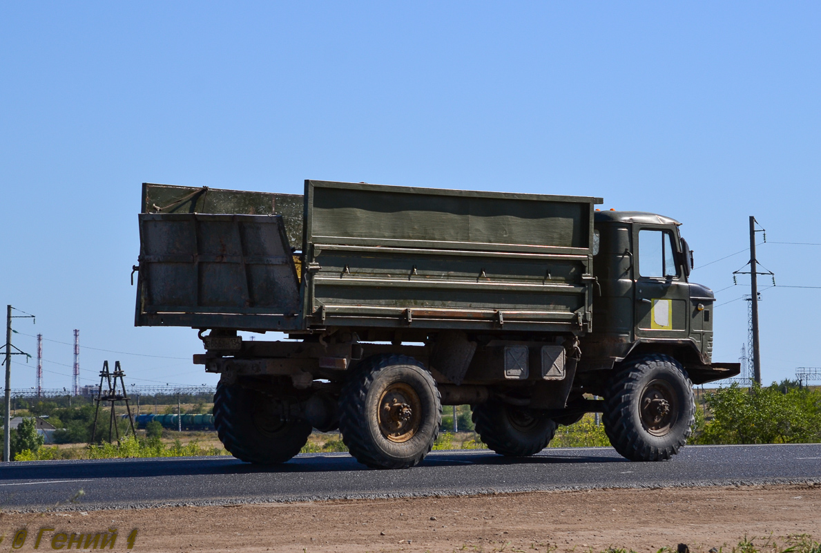 Волгоградская область, № В 666 АН 134 — ГАЗ-66-31