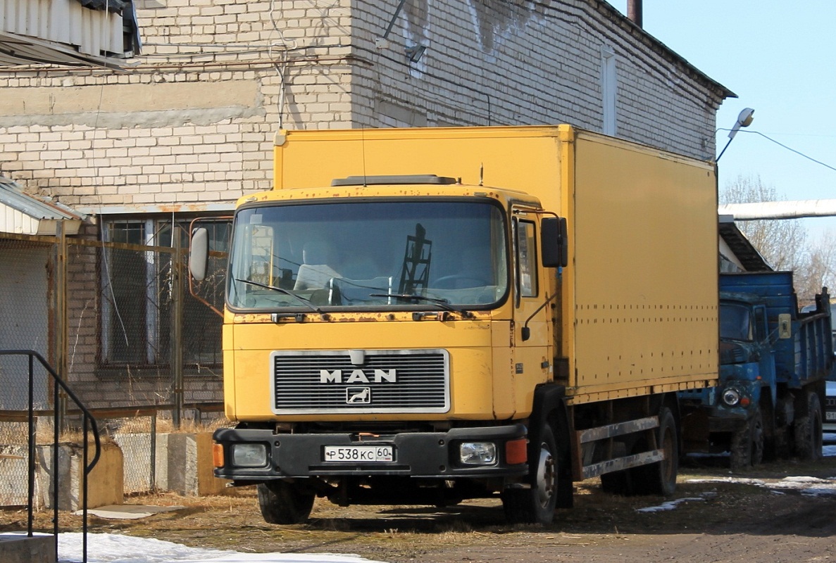 Псковская область, № Р 538 КС 60 — MAN M90 14.272