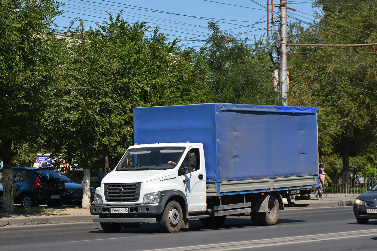 Волгоградская область, № Е 964 АН 134 — ГАЗ-C41R13