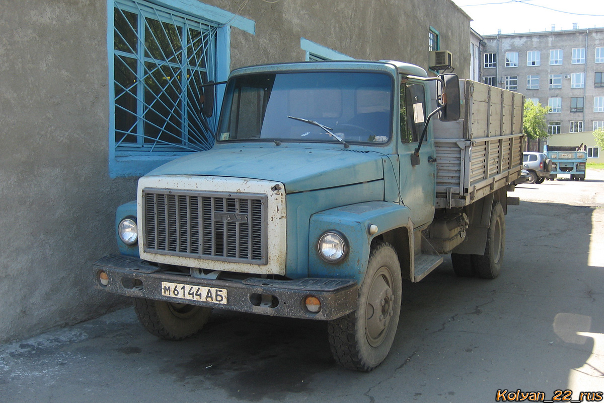 Алтайский край, № М 6144 АБ — ГАЗ-3307