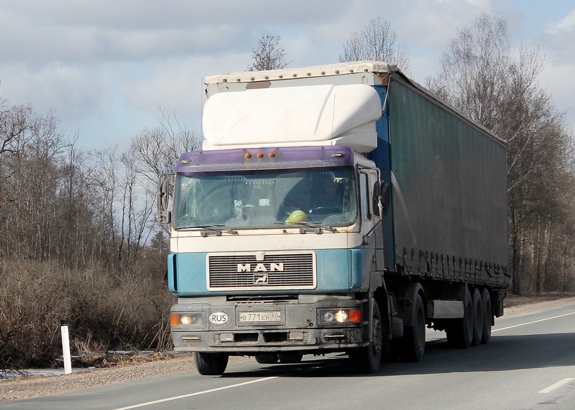 Псковская область, № В 771 ЕН 60 — MAN F2000 19.403