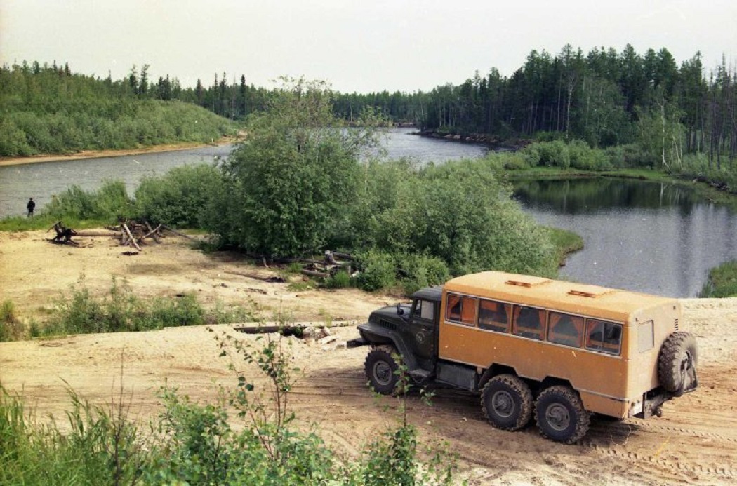 Ямало-Ненецкий автоном.округ — Исторические фотографии (Автомобили)