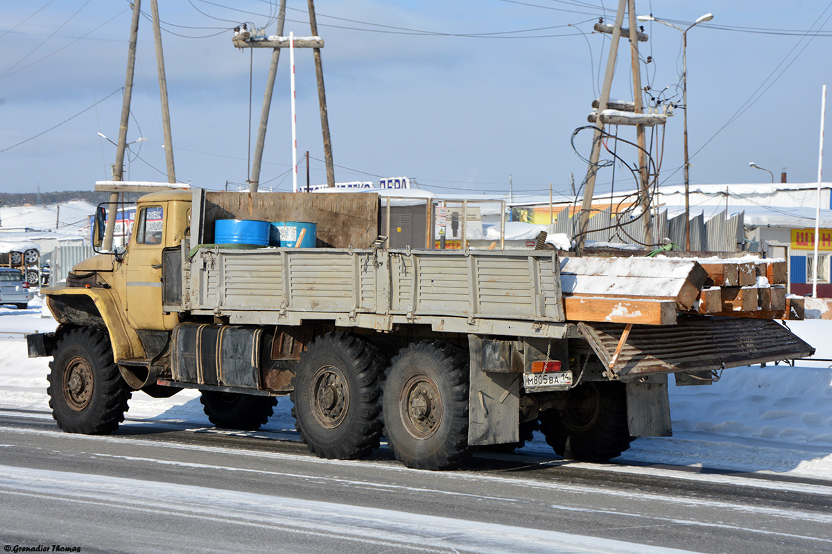 Саха (Якутия), № М 805 ВА 14 — Урал-4320-30