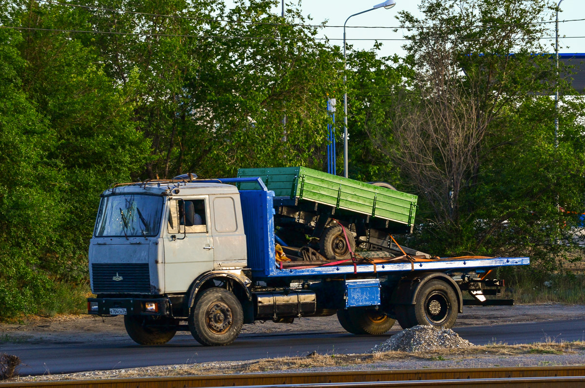 Волгоградская область, № А 704 СН 34 — МАЗ-53366