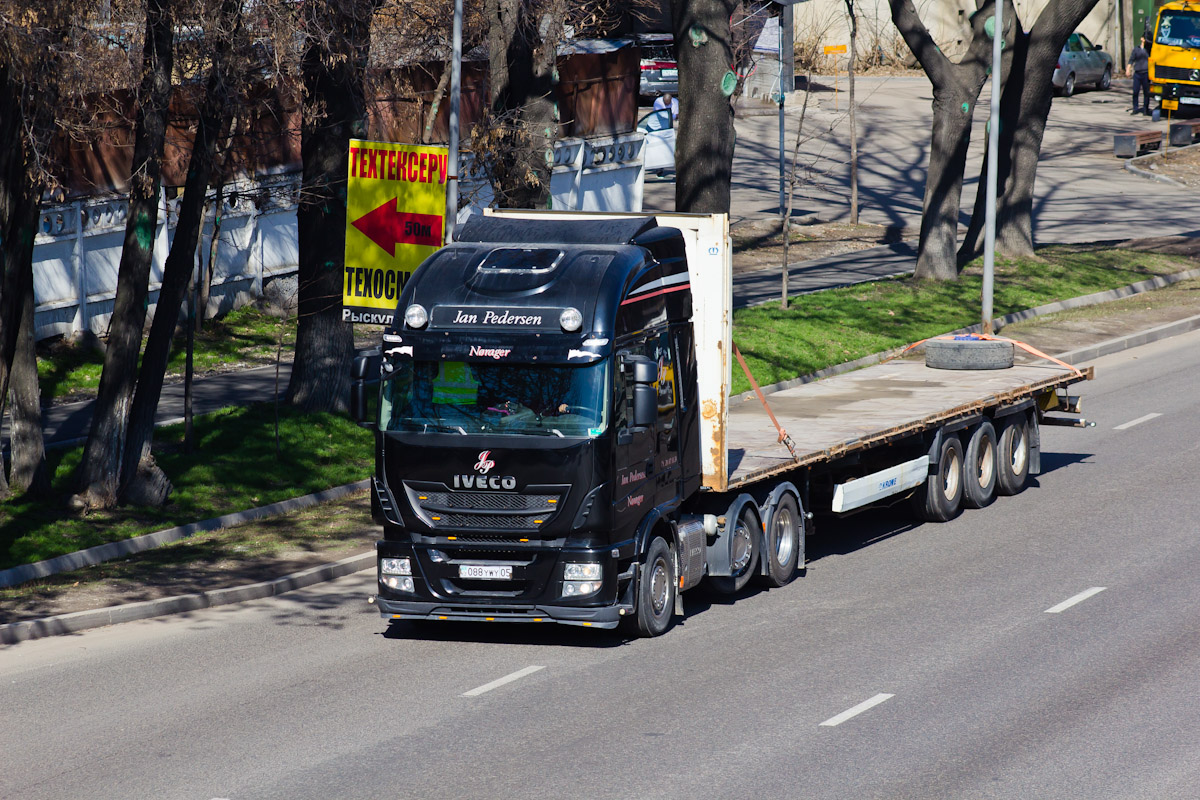 Алматинская область, № 088 YWY 05 — IVECO Stralis ('2012)