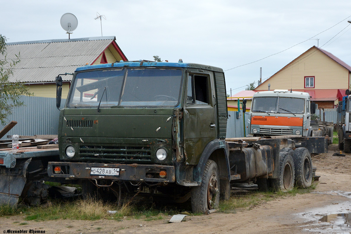 Саха (Якутия), № О 428 АВ 14 — КамАЗ-53212