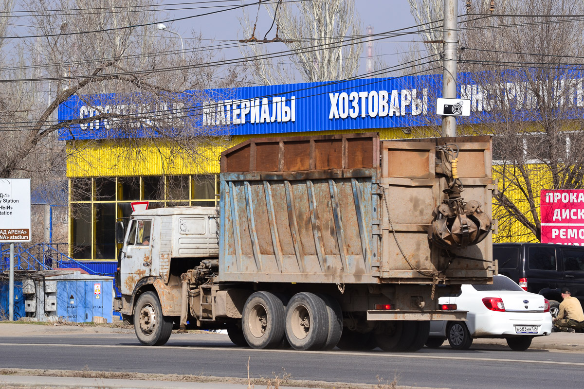 Волгоградская область, № В 679 АВ 750 — КамАЗ-53212