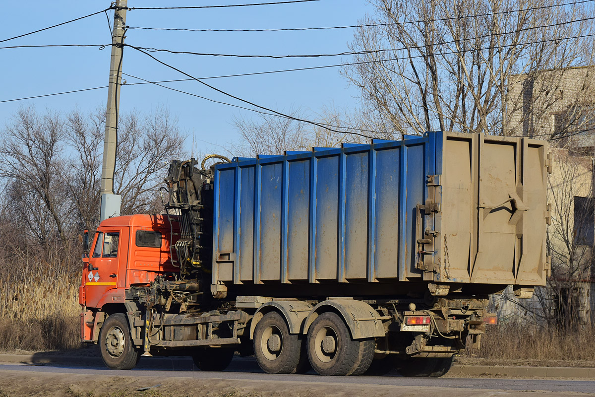 Волгоградская область, № Е 919 ОО 134 — КамАЗ-6520-53