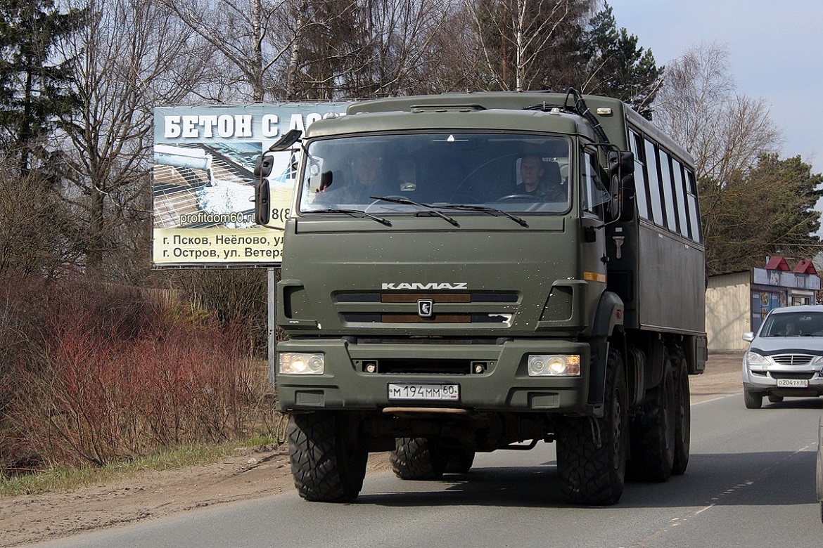 Псковская область, № М 194 ММ 60 — КамАЗ-5350-42