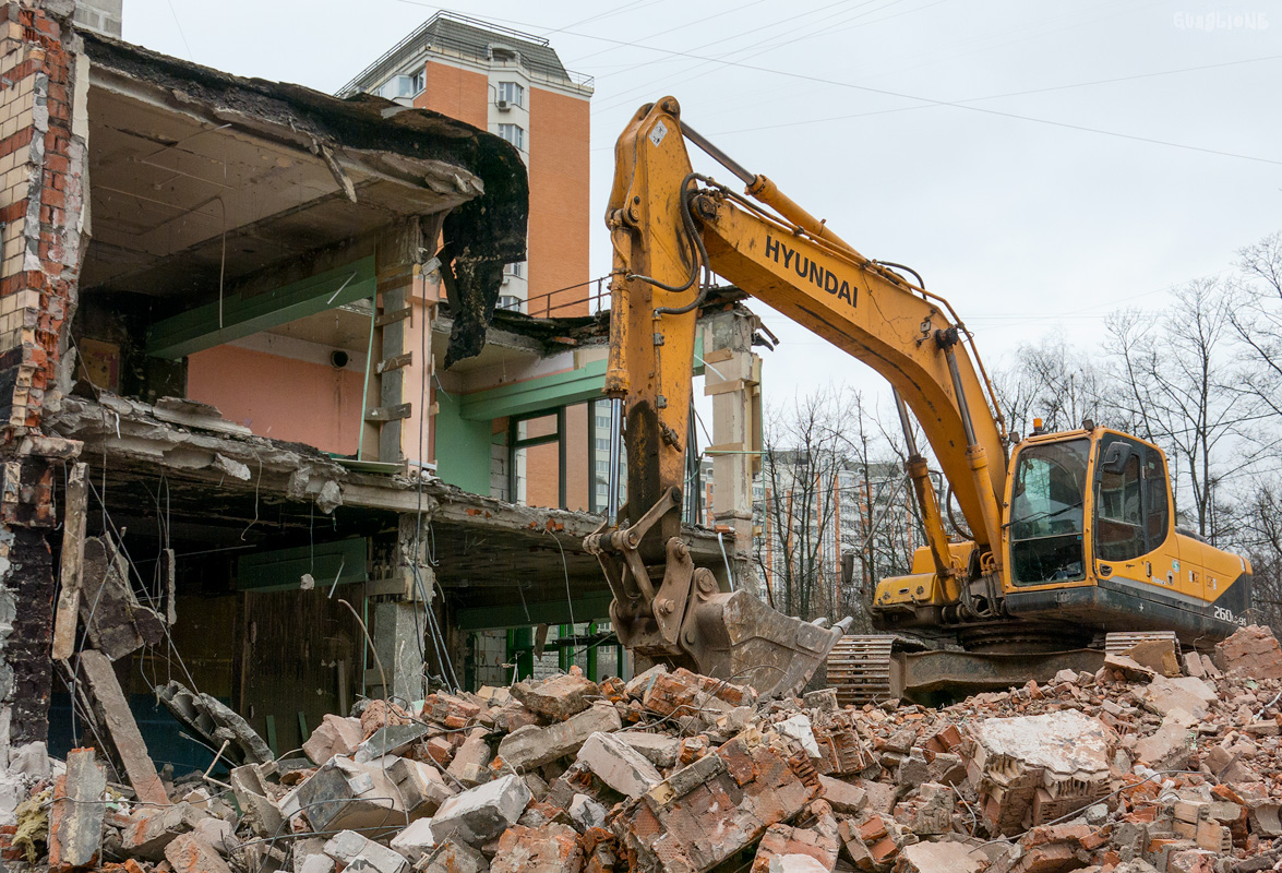 Москва, № (77) Б/Н СТ 0136 — Hyundai R260LC