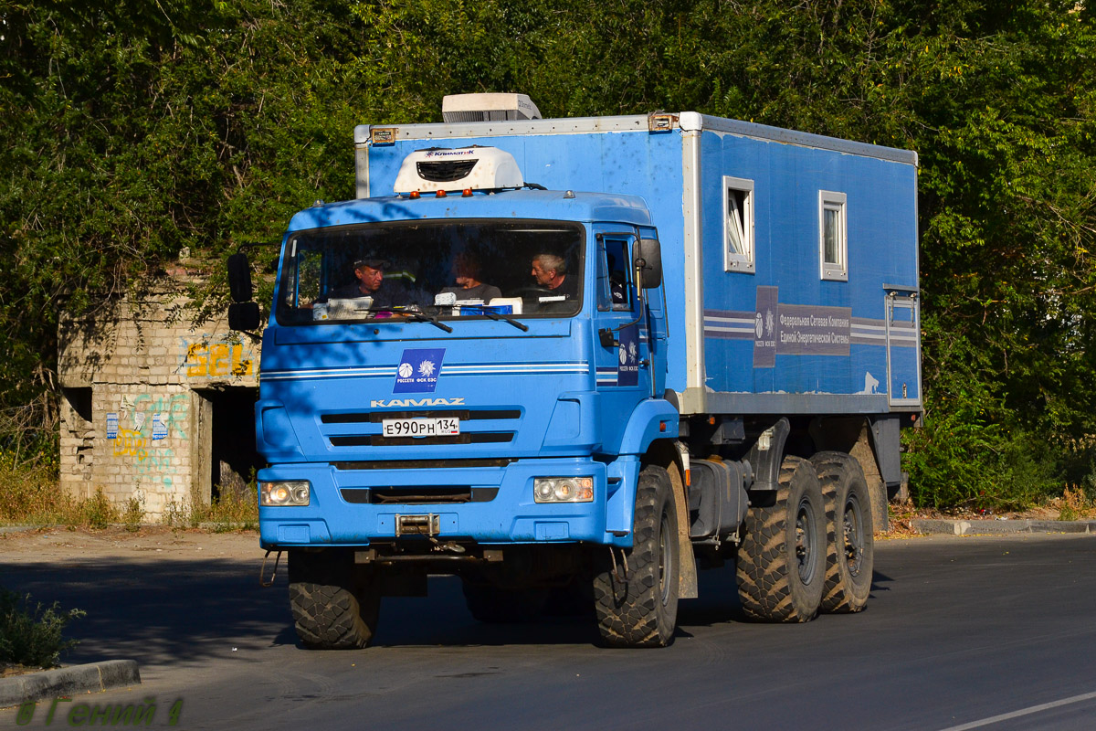 Волгоградская область, № Е 990 РН 134 — КамАЗ-43118-46