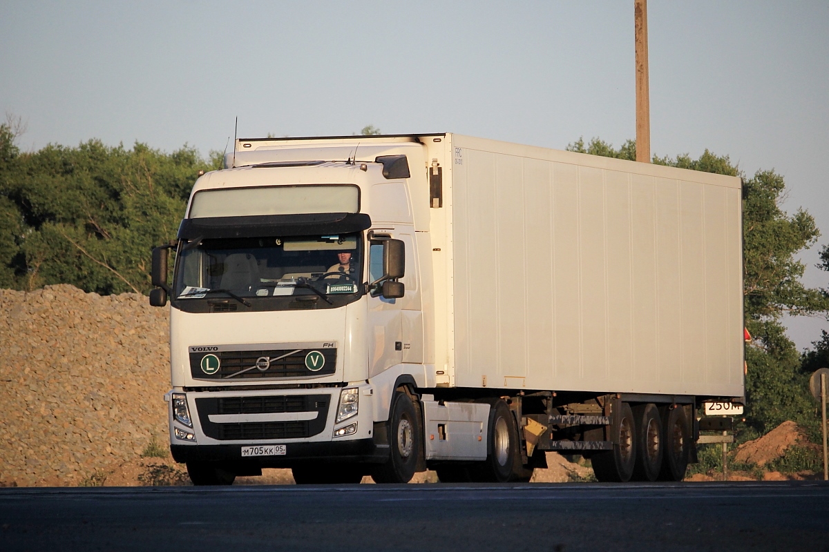 Дагестан, № М 705 КК 05 — Volvo ('2008) FH.500