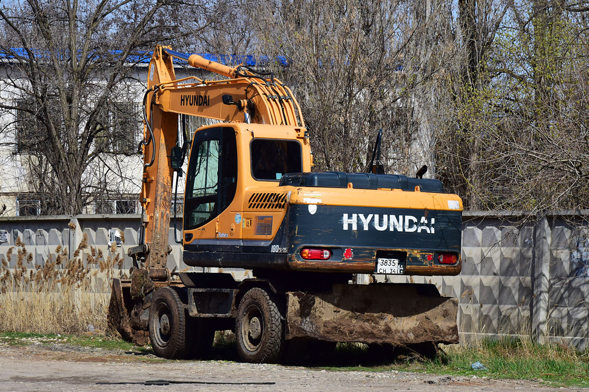 Волгоградская область, № 3835 СН 34 — Hyundai R180W