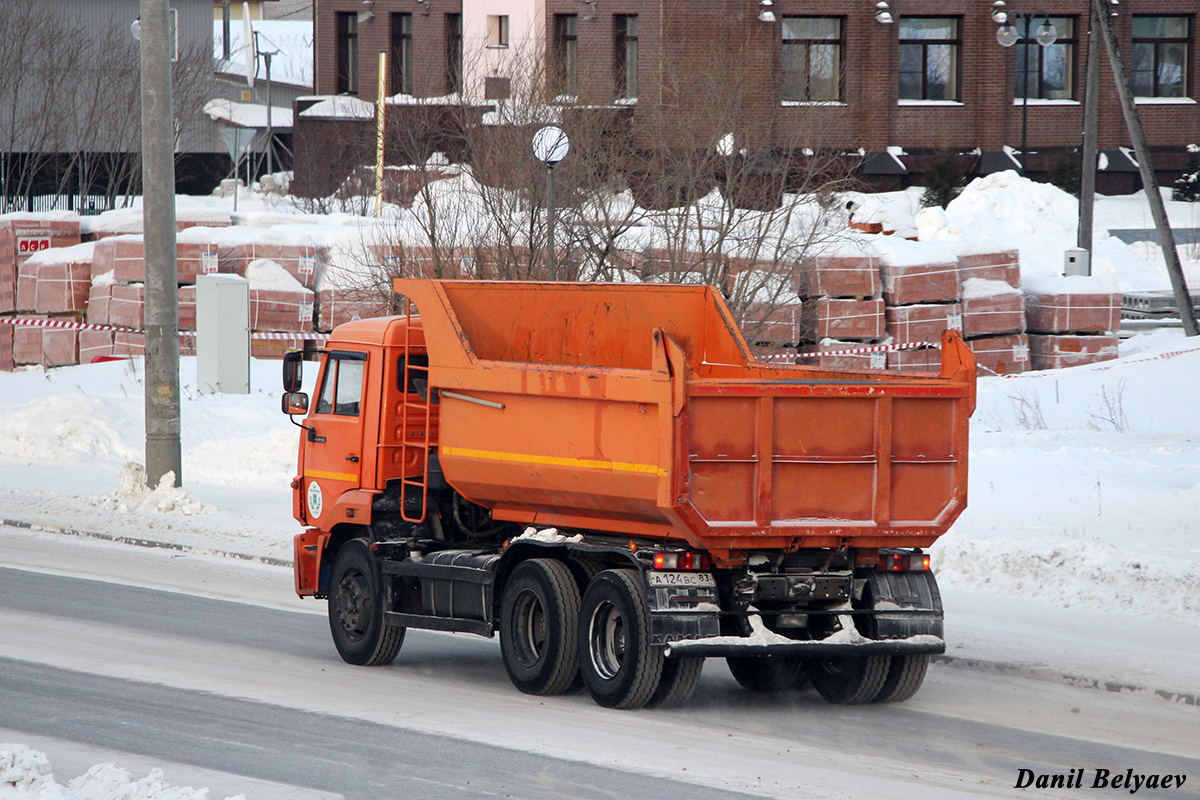 Ненецкий автономный округ, № А 124 ВС 83 — КамАЗ-65115-L4