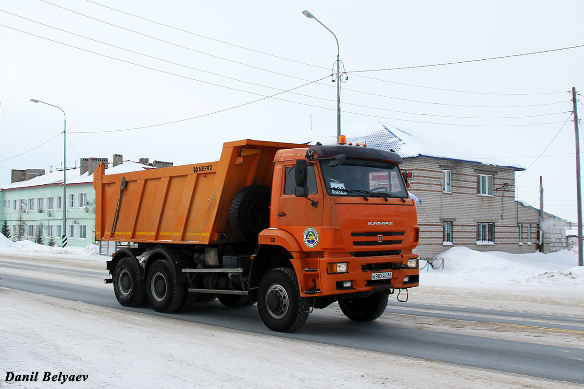 Ненецкий автономный округ, № А 982 ВС 83 — КамАЗ-6522-43