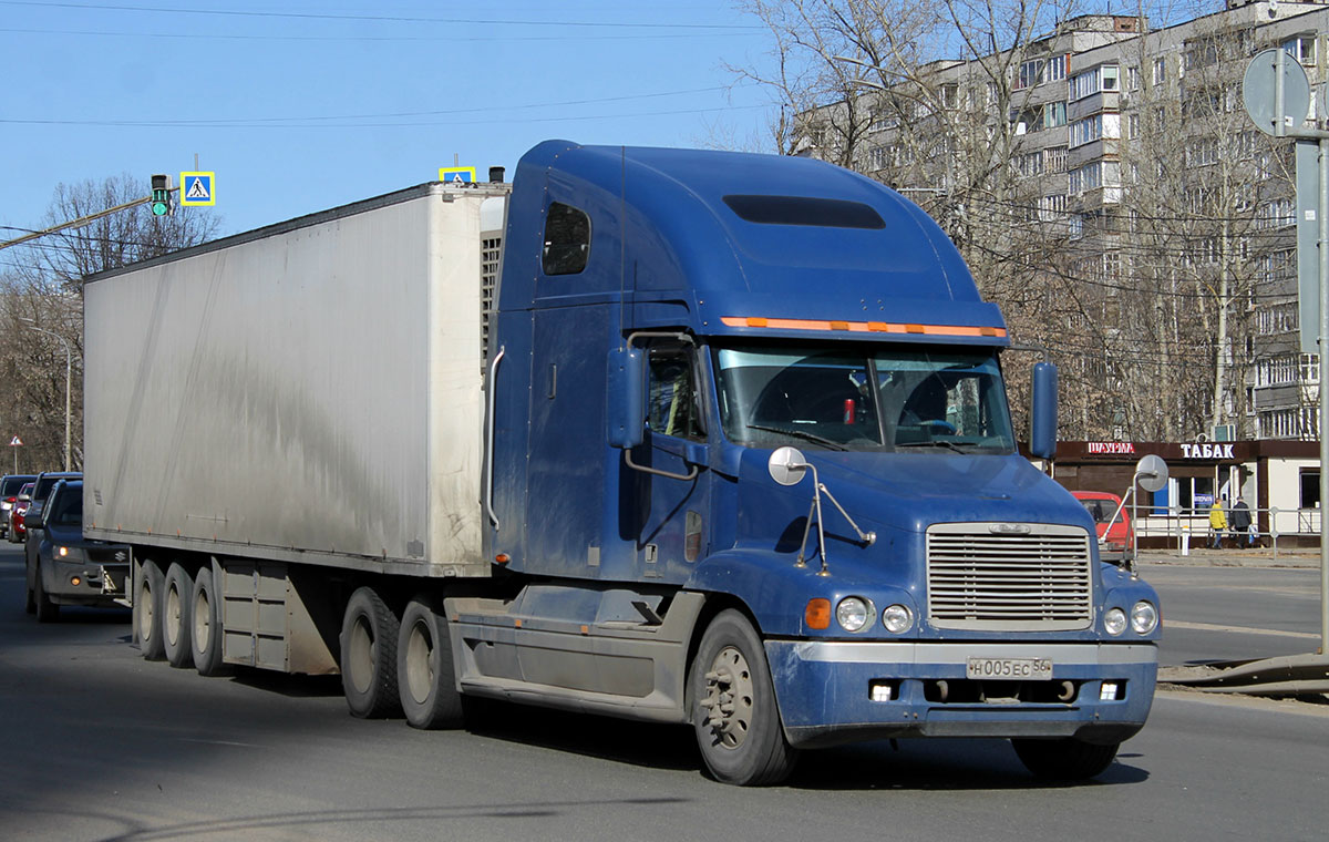 Оренбургская область, № Н 005 ЕС 56 — Freightliner Century Class