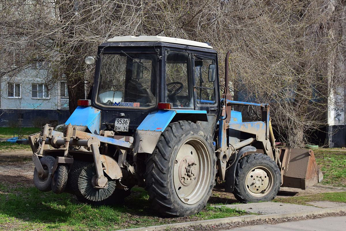 Волгоградская область, № 9536 ВН 34 — Беларус-82.1