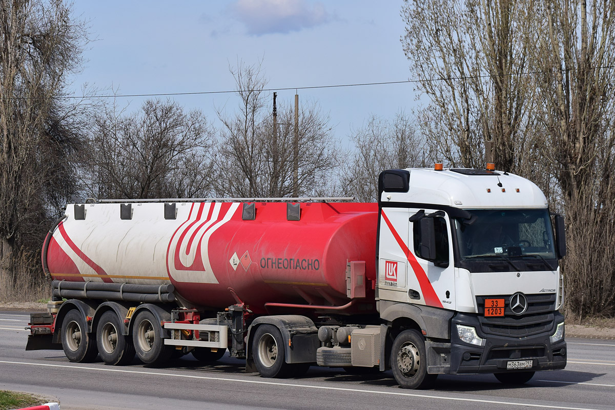 Волгоградская область, № М 363 ВМ 797 — Mercedes-Benz Actros '18 1842 [Z9M]