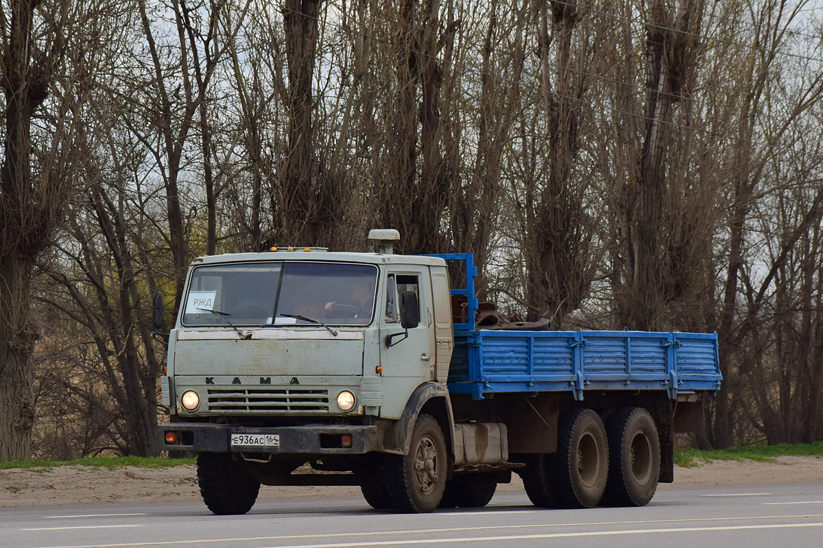 Волгоградская область, № Е 936 АС 164 — КамАЗ-53212