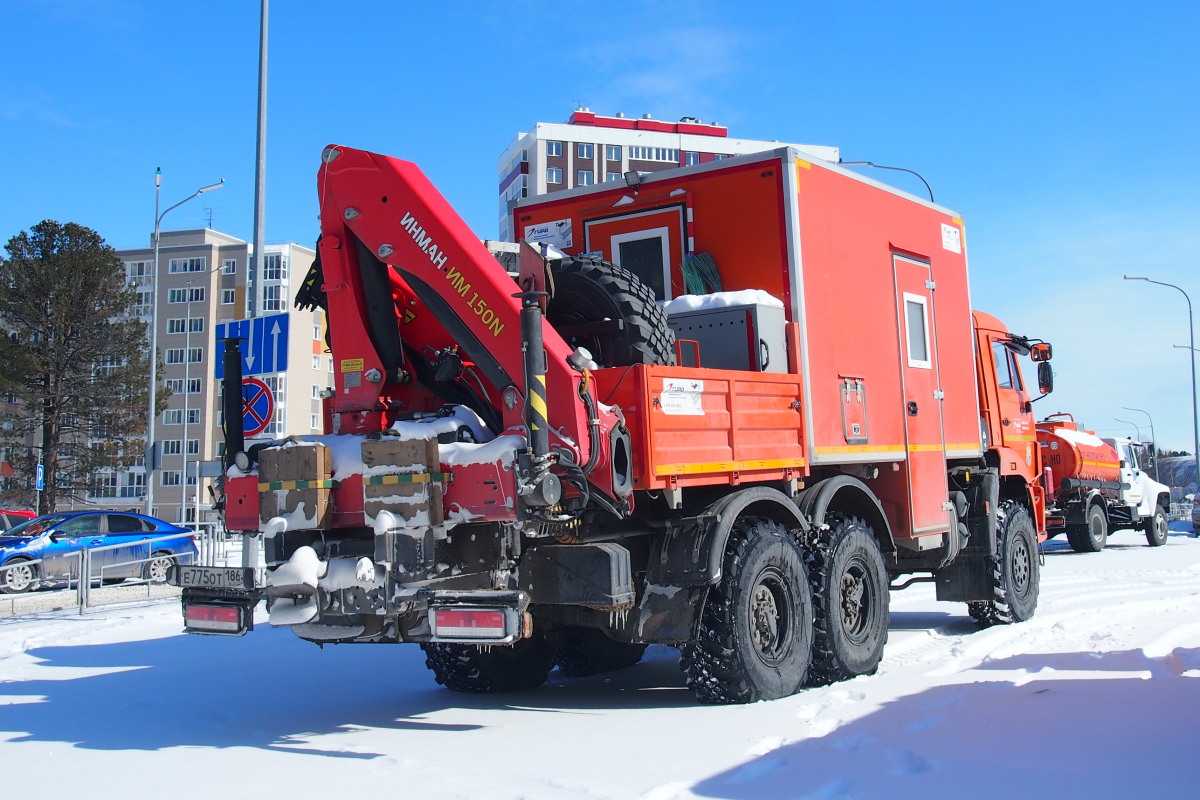 Ханты-Мансийский автоном.округ, № Е 775 ОТ 186 — КамАЗ-43118-50