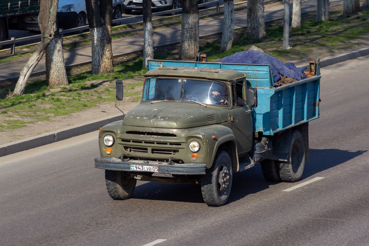 Алматинская область, № 943 LVB 05 — ЗИЛ-130Д1