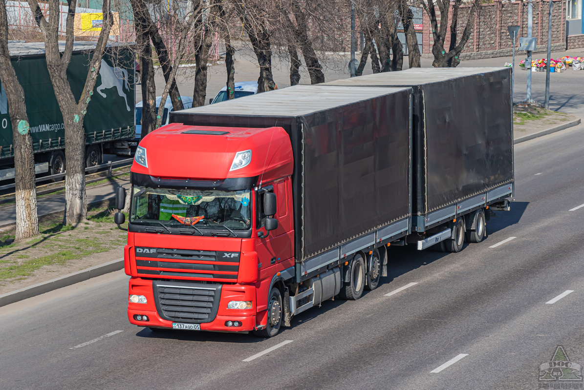 Алматинская область, № 137 AQD 05 — DAF XF105 FAR