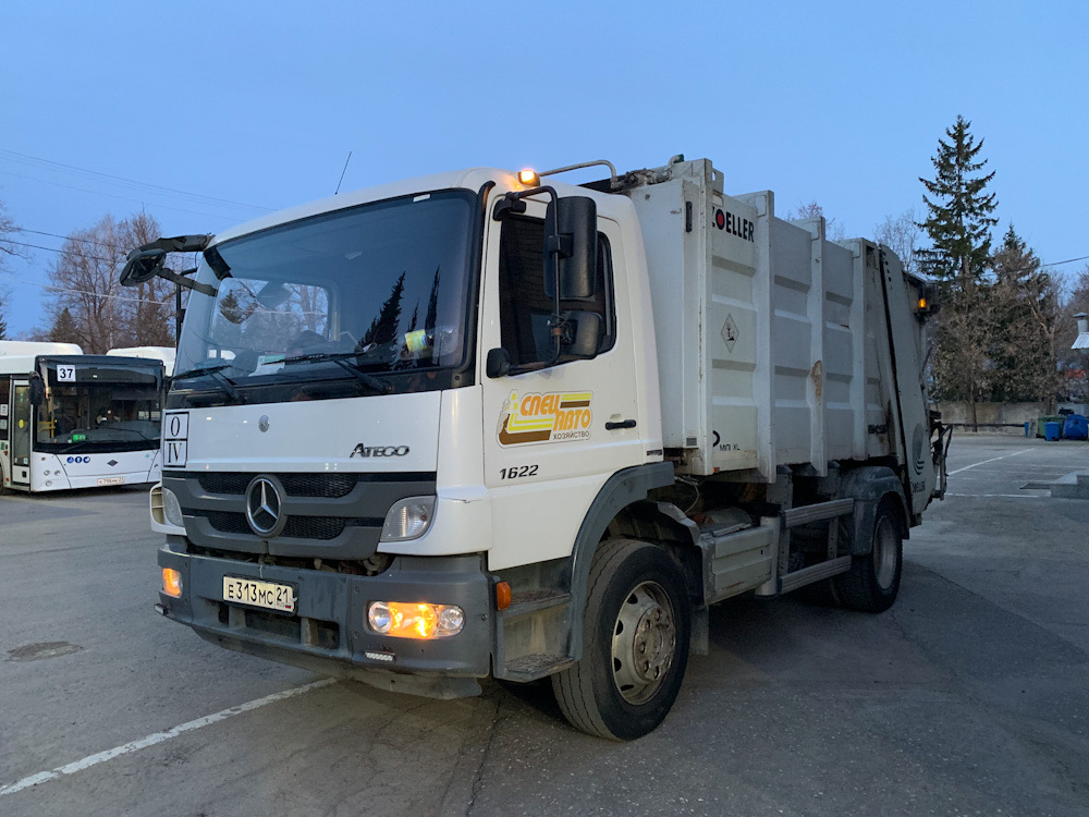 Чувашия, № Е 313 МС 21 — Mercedes-Benz Atego 1622