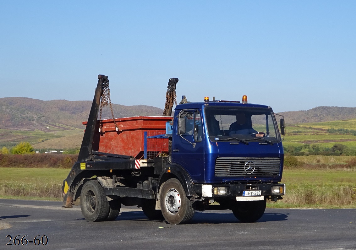 Венгрия, № LPY-343 — Mercedes-Benz NG 1617; Венгрия — Сбор винограда в Венгрии