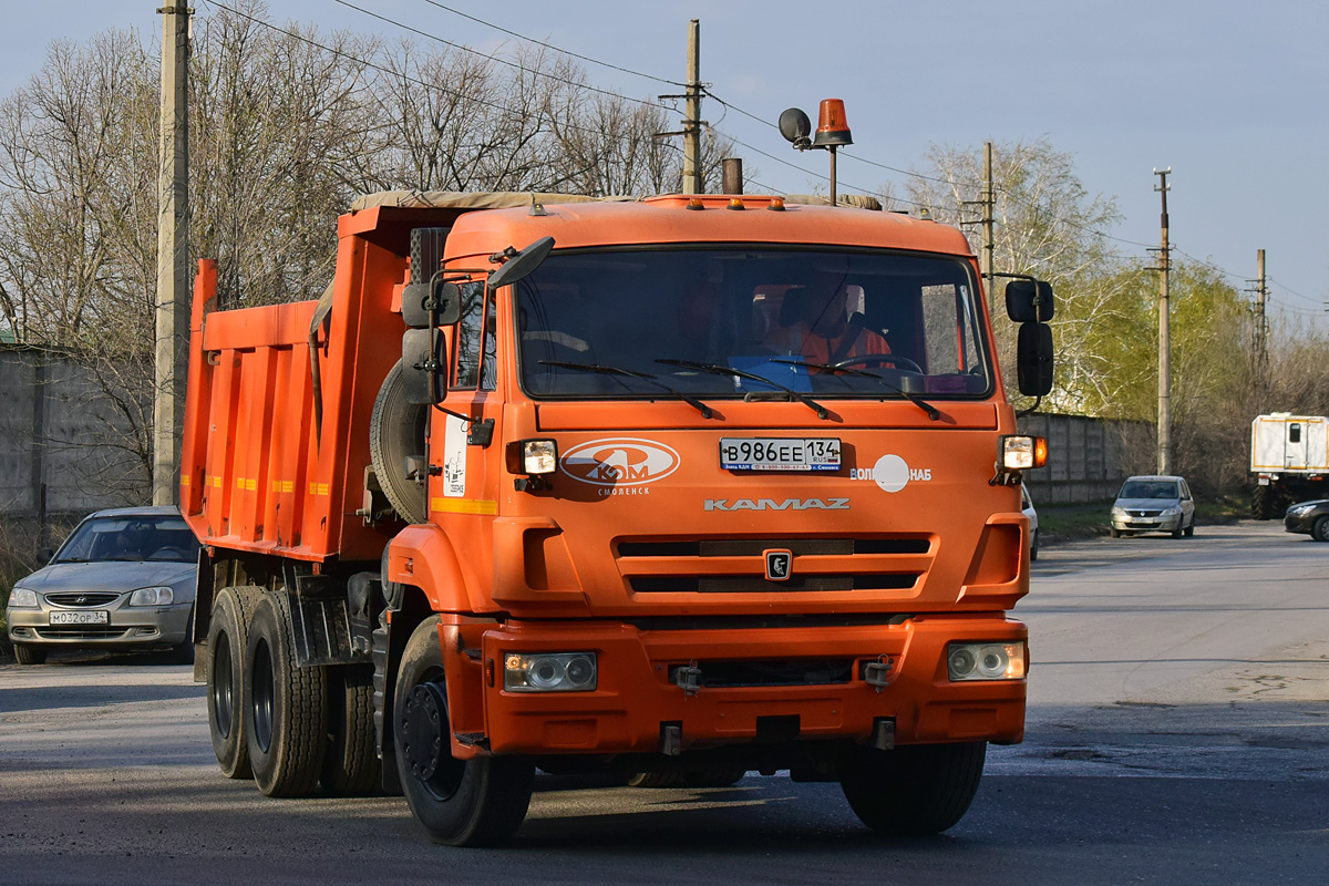 Волгоградская область, № В 986 ЕЕ 134 — КамАЗ-65115-L4