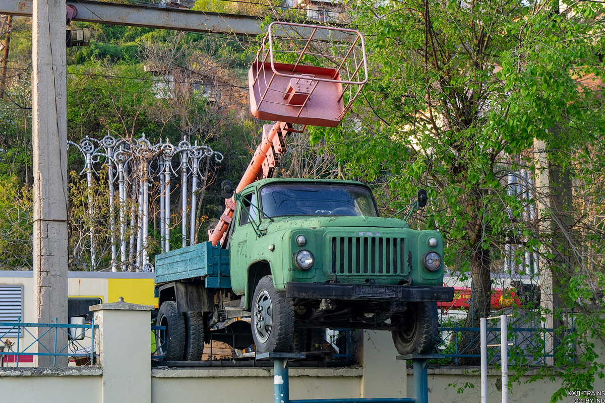 Севастополь, № (92) Б/Н 0005 — ГАЗ-52-01; Севастополь — Автомобили на постаментах; Техника на постаментах, памятники (Севастополь)