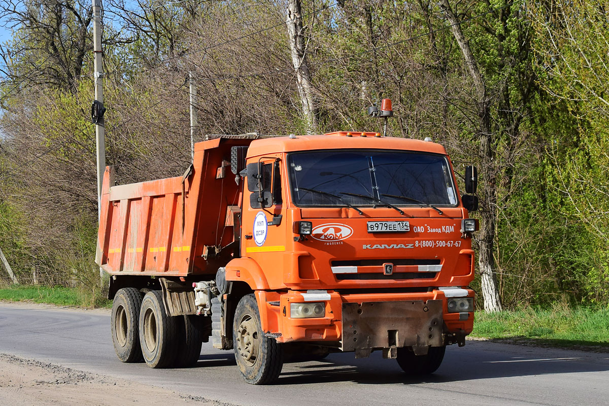 Волгоградская область, № В 979 ЕЕ 134 — КамАЗ-65115-L4