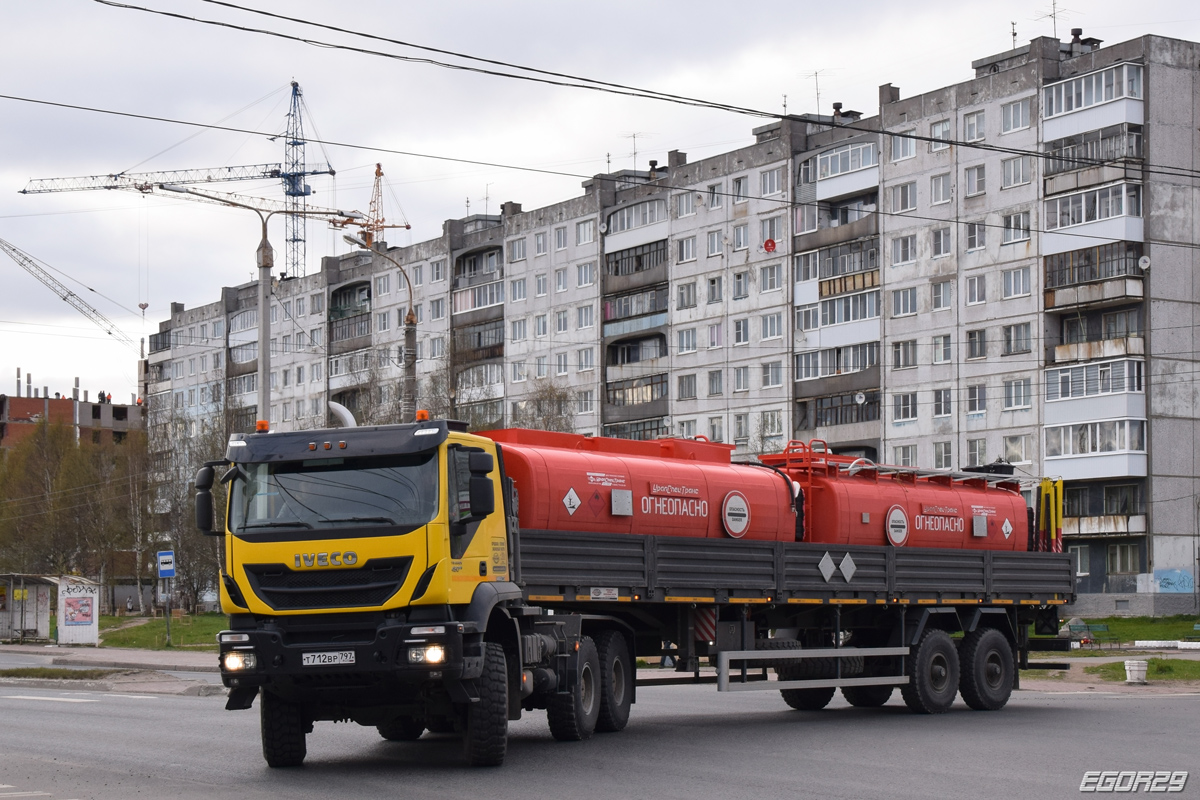 Архангельская область, № Т 712 ВР 797 — IVECO-AMT Trakker ('2013)