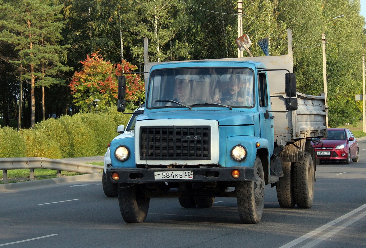 Псковская область, № Т 584 КВ 60 — ГАЗ-33072