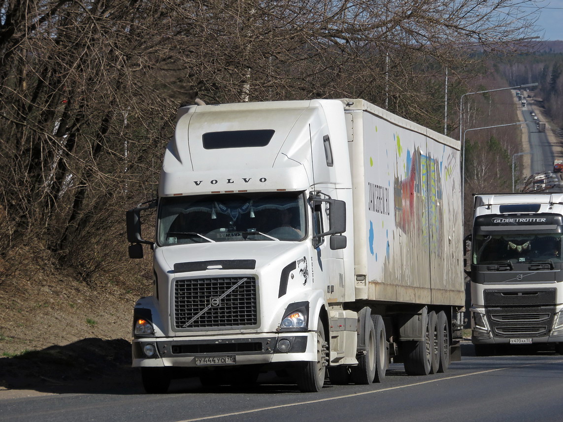 Свердловская область, № У 444 УО 96 — Volvo VNL670