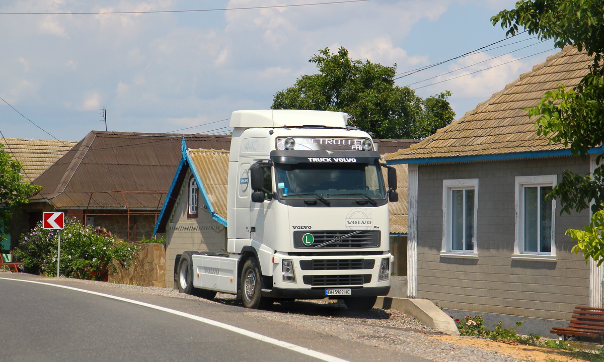 Одесская область, № ВН 5989 НС — Volvo ('2002) FH12.460