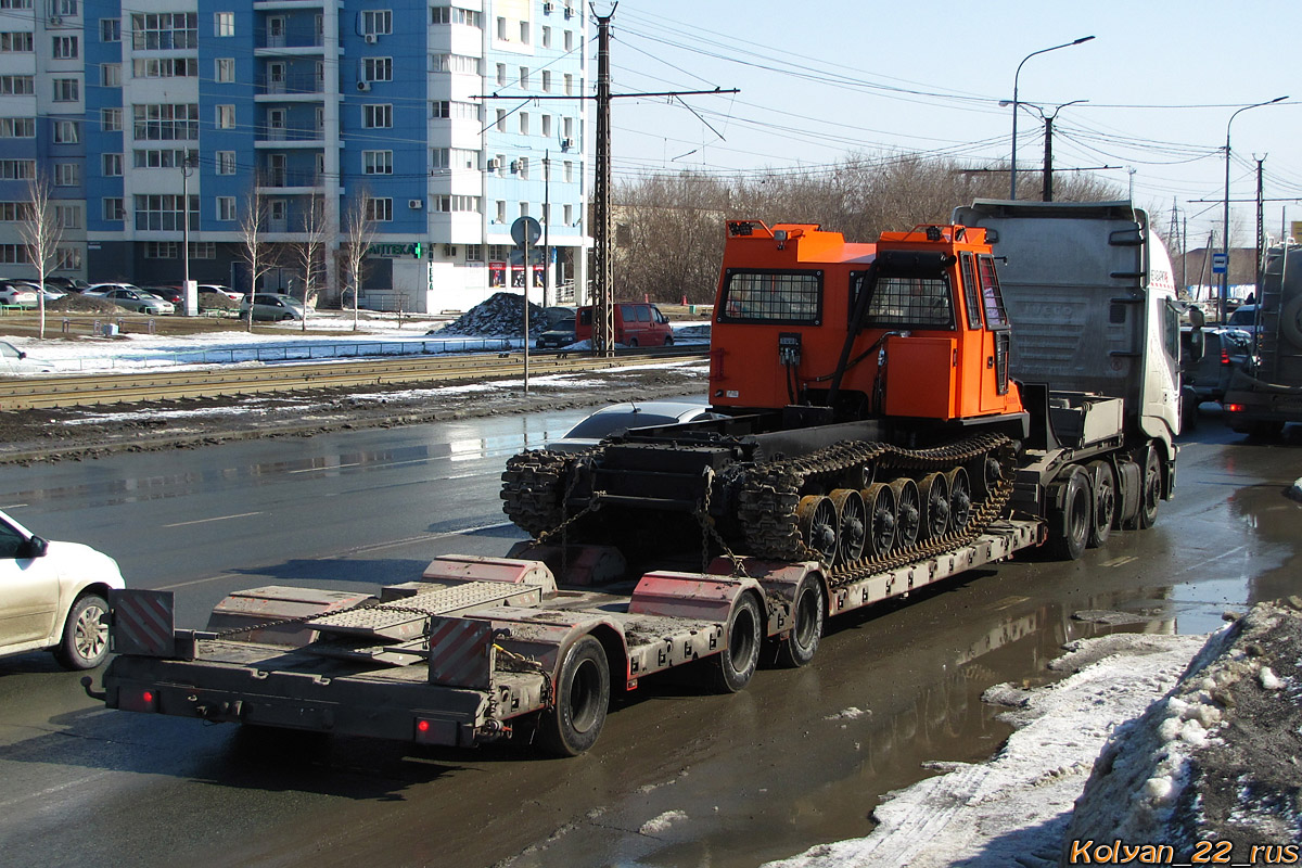 Курская область, № О 215 КС 46 — IVECO Stralis ('2012) 500; Алтайский край — Новая спецтехника