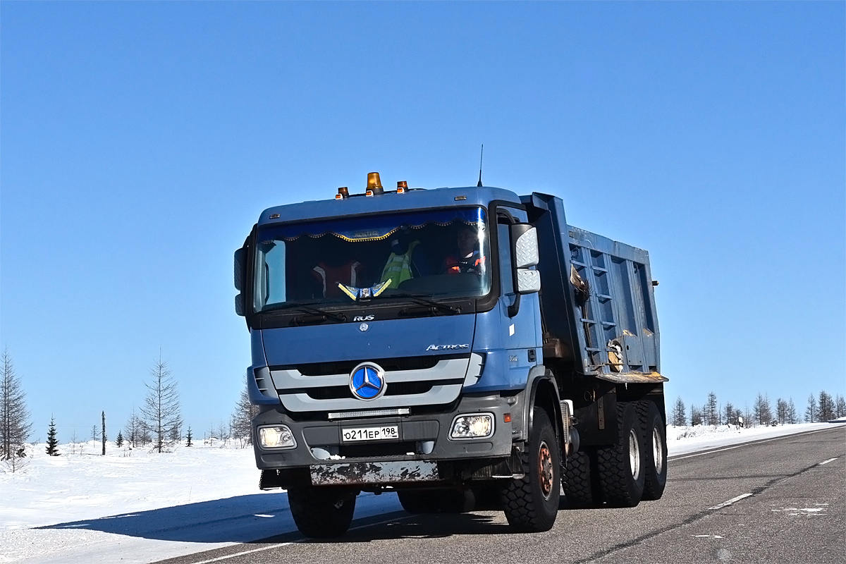 Санкт-Петербург, № О 211 ЕР 198 — Mercedes-Benz Actros '09 3341 [Z9M]