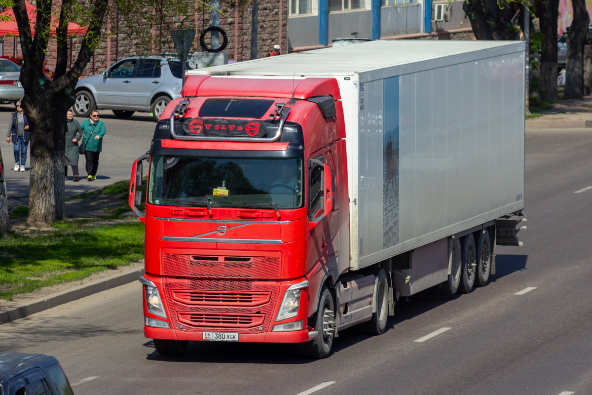 Киргизия, № 06 380 AGK — Volvo ('2012) FH.500