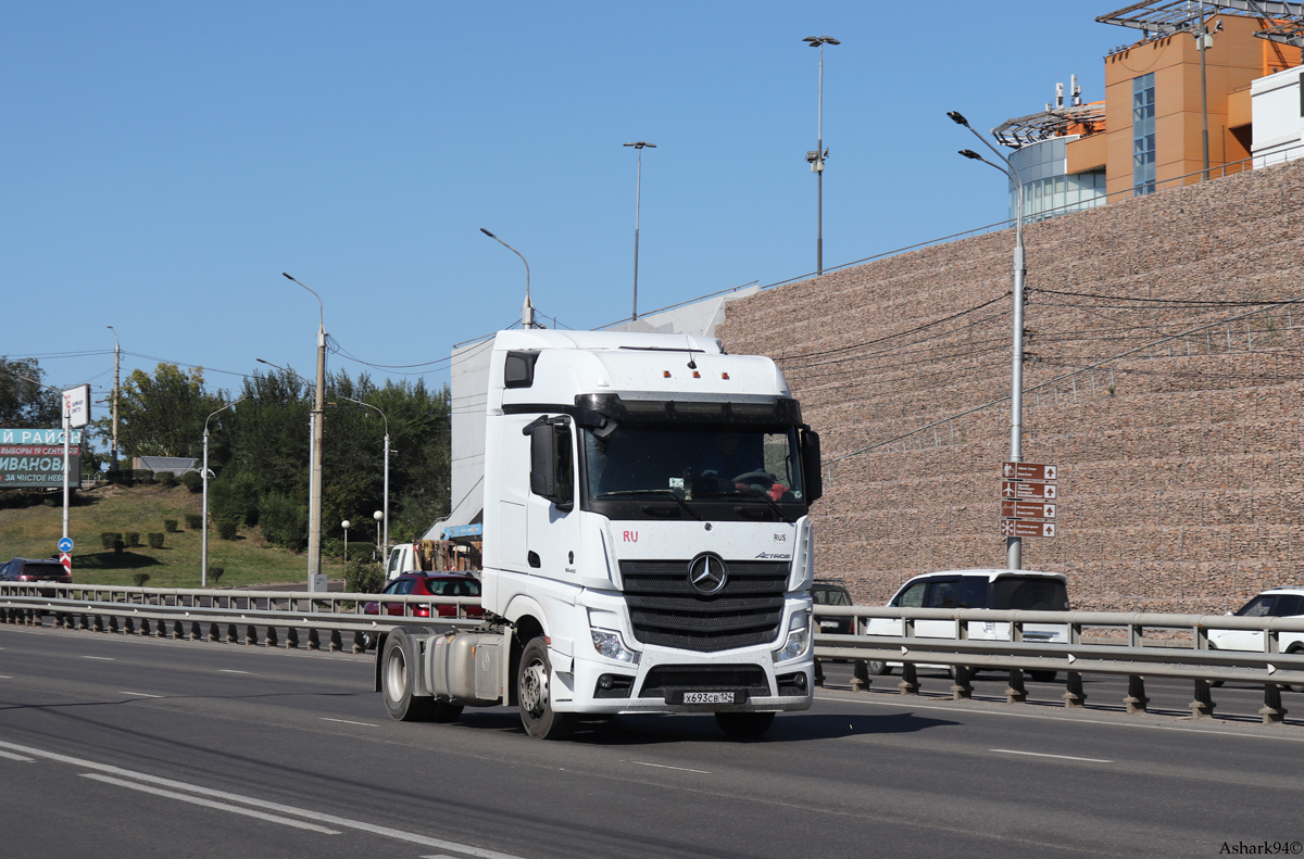 Красноярский край, № Х 693 СВ 124 — Mercedes-Benz Actros '18 1845 [Z9M]