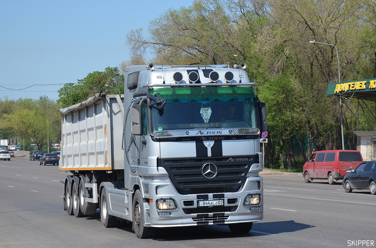 Алматы, № 844 ALJ 02 — Mercedes-Benz Actros ('2003) 1846