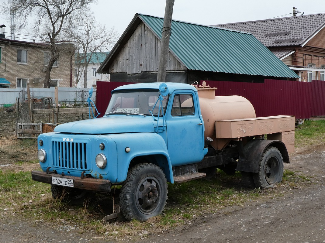 Приморский край, № Н 124 СЕ 25 — ГАЗ-52-04