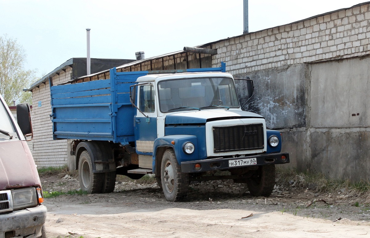 Псковская область, № Н 317 МУ 60 — ГАЗ-33072