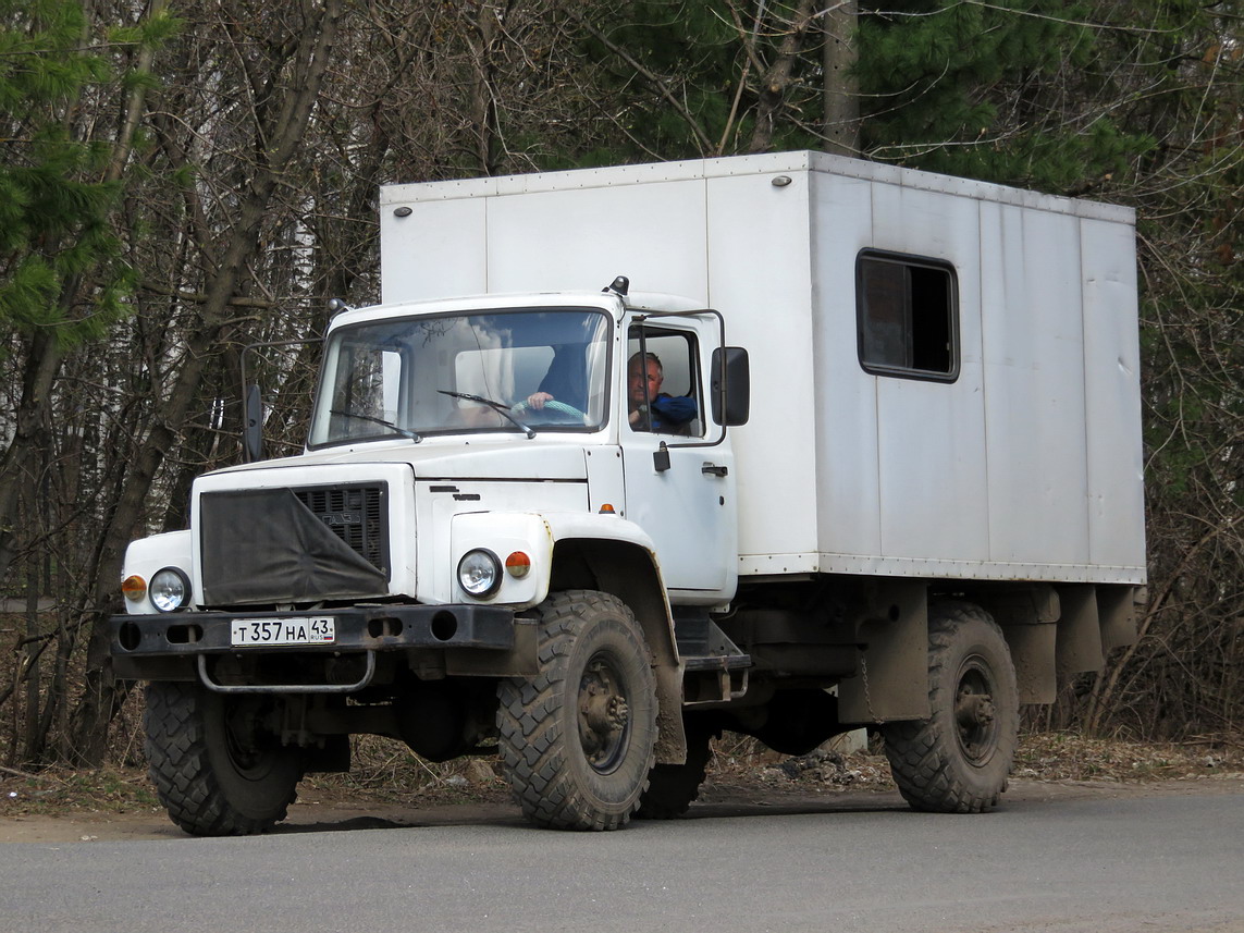 Кировская область, № Т 357 НА 43 — ГАЗ-3308 (общая модель)