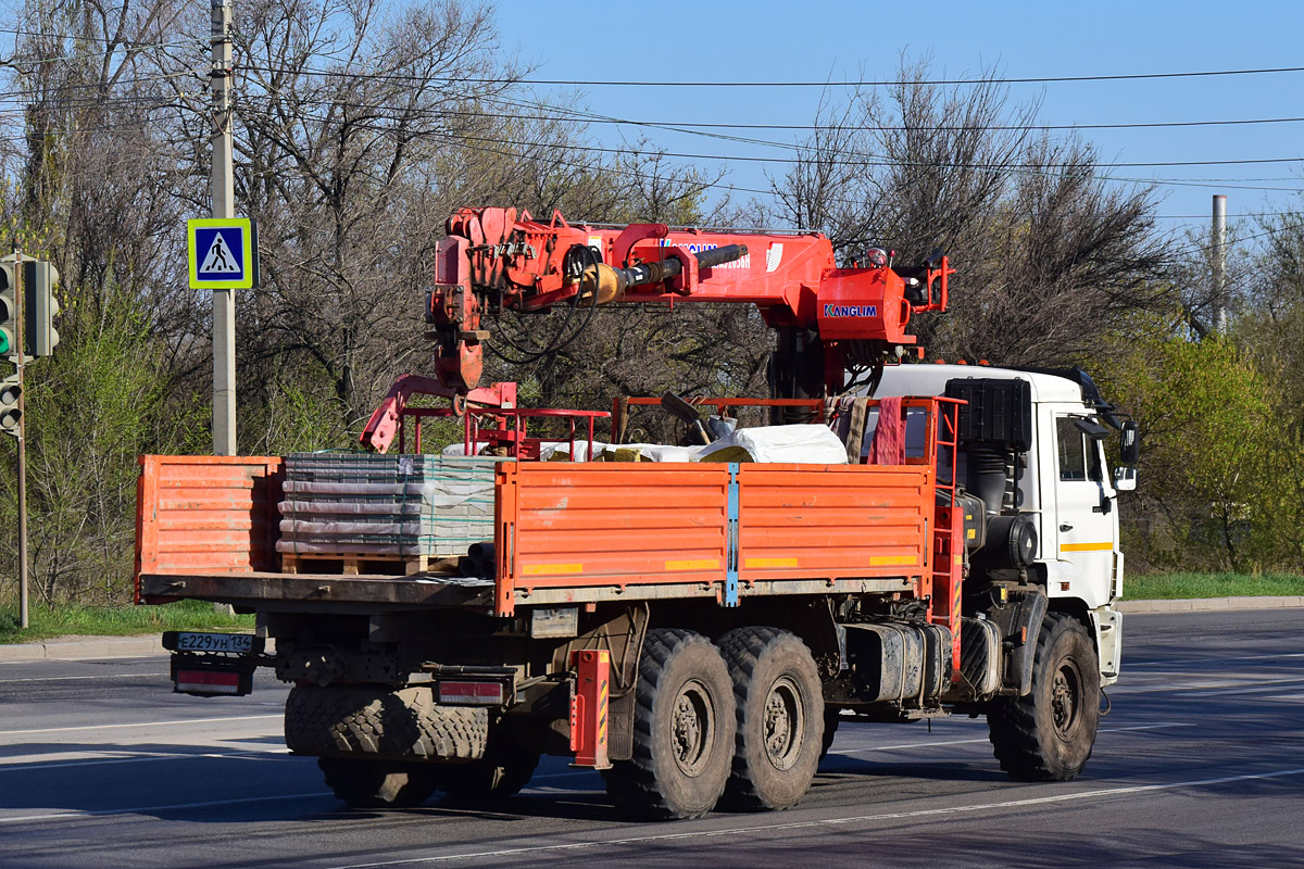 Волгоградская область, № Е 229 УН 134 — КамАЗ-43118-50