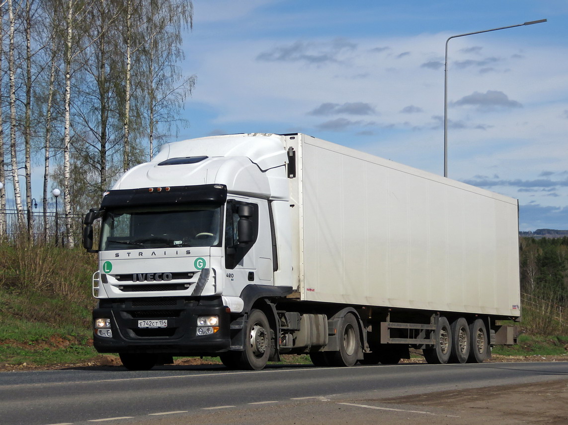 Новосибирская область, № Е 742 СТ 154 — IVECO Stralis ('2012)