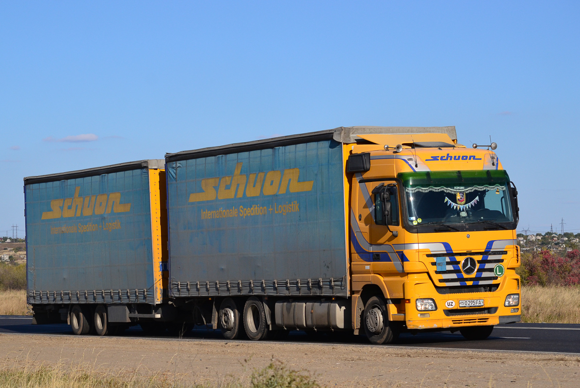 Узбекистан, № 95 O 295 FA — Mercedes-Benz Actros ('2003) 2544