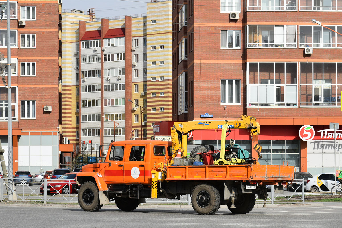 Тюменская область, № Р 738 УК 72 — ГАЗ-3308 (общая модель)