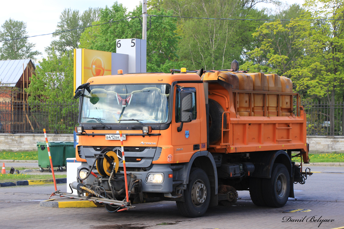 Санкт-Петербург, № 923 — Mercedes-Benz Actros ('2009) 2041