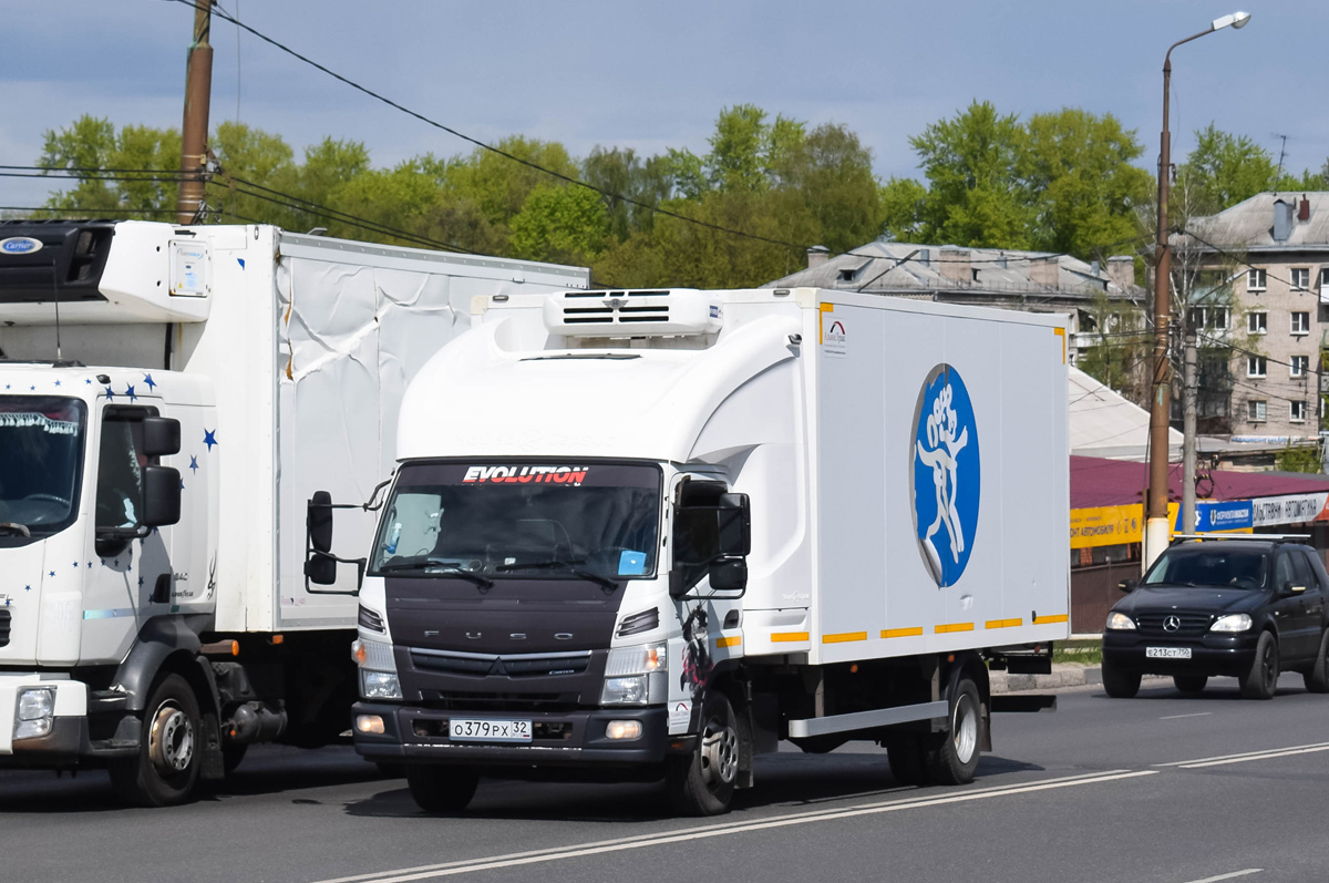 Брянская область, № О 379 РХ 32 — Mitsubishi Fuso Canter