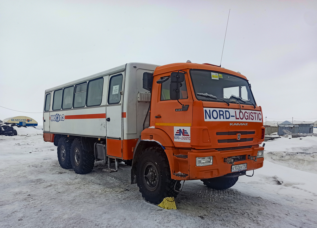 Ямало-Ненецкий автоном.округ, № А 102 ЕК 790 — КамАЗ-5350-42